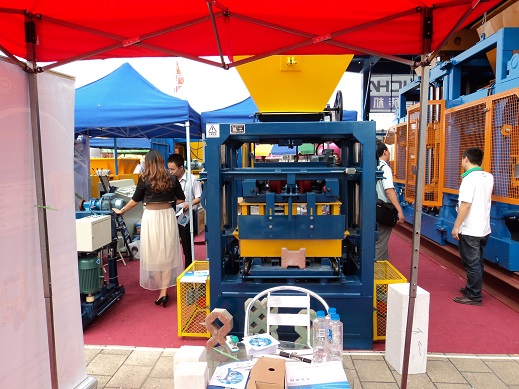 加氣塊設(shè)備112界廣交會 4