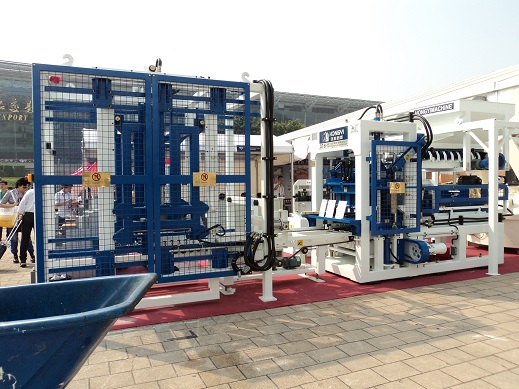 加氣塊設(shè)備112界廣交會 7